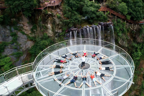 Guangzhou: Qingyuan Gulong Gorge & Dongtian Fairyland Tour