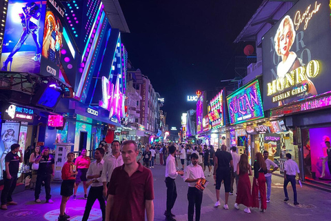 芭堤雅：夜生活之旅（含屋顶酒吧和步行街）Pattaya: Nightlife Tour with Rooftop Bar &amp; Walking Street