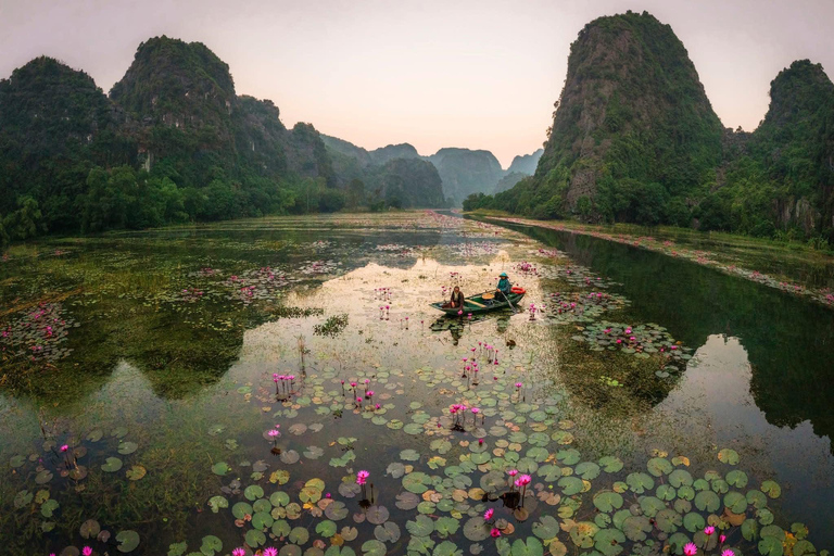 Hanoi: Ninh Binh Am Tien Cave or Trang An, Mua Cave & Hoa Lu Private Tour: Ninh Binh, Hoa Lu, Trang An, Mua Cave, Incense