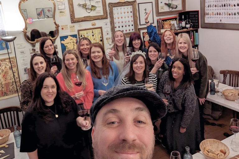 Paryż: Degustacja wina z 6 winami i deską serów