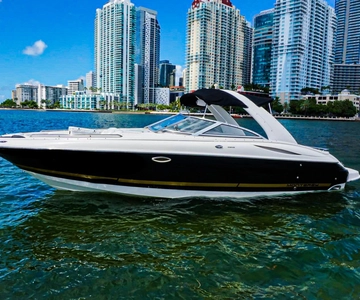 Miami: Private Boat tour with a captain