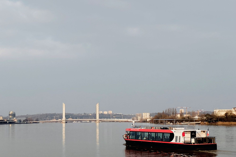 Bordeaux: Weinverkostungs-Kreuzfahrt ab Cité du VinBordeaux: Bootsfahrt mit Weinprobe am Nachmittag