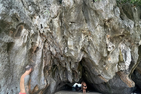 Lan Ha Balcony Overnight 2D1N kryssning: Helt ny 2025