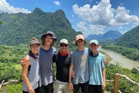 Luang Prabang: Nong Khiaw, 3 días de senderismo y acampada, alojamiento en casa particular.