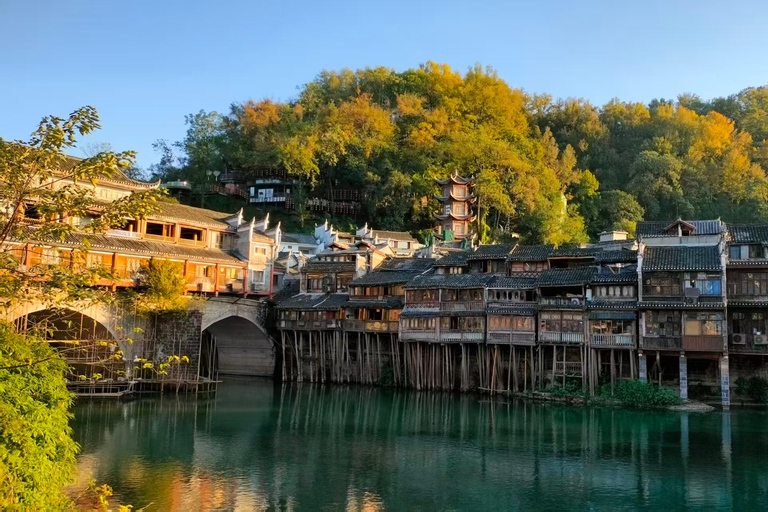 From Guilin: 6-Day Guilin, Fenghuang, and Zhangjiajie Tour 6-Day Guilin, Fenghuang, and Zhangjiajie Tour