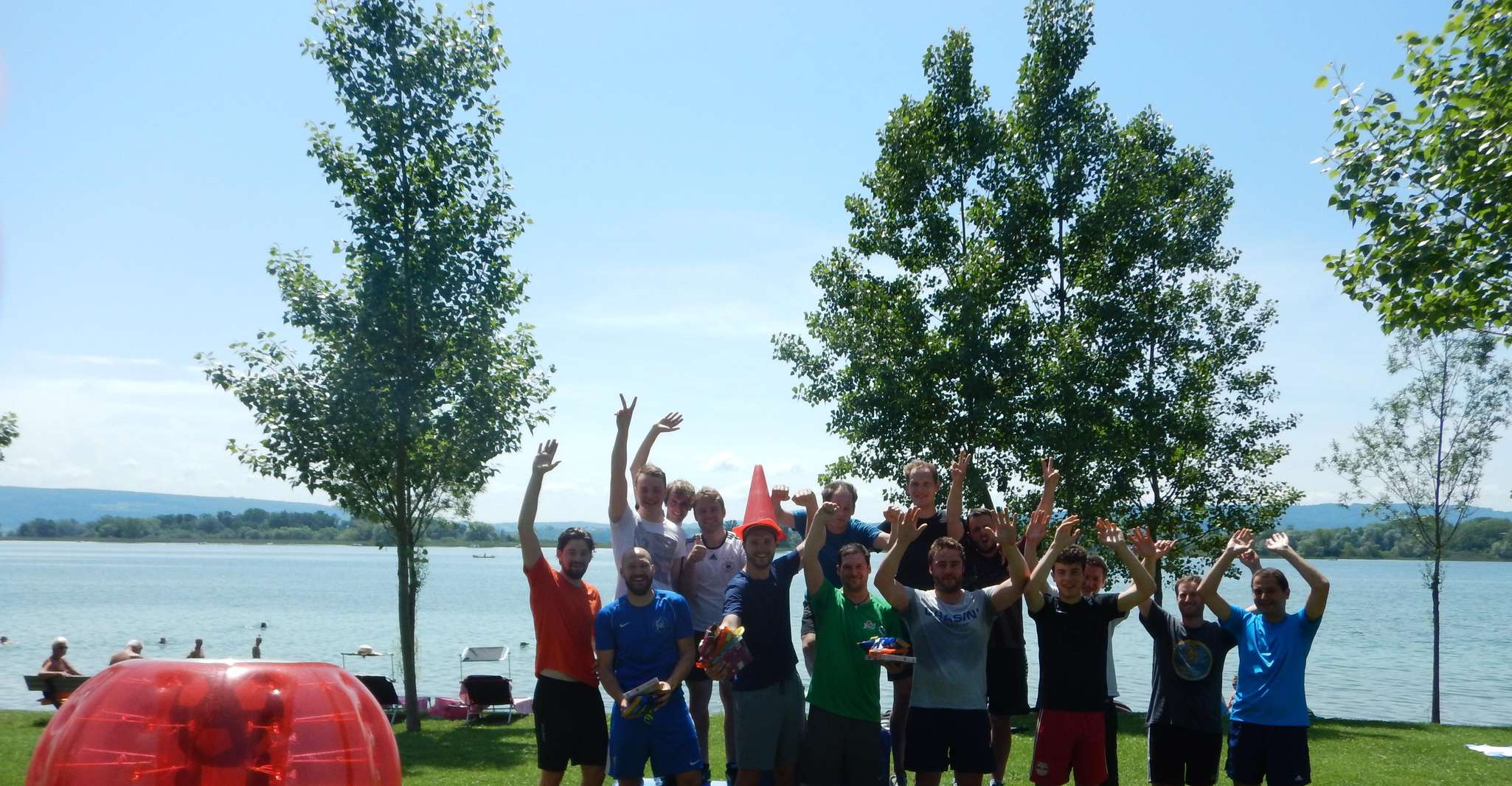 RADOLFZELL, BOBLE SOCCER LOOPHBALL SUL LAGO - Housity