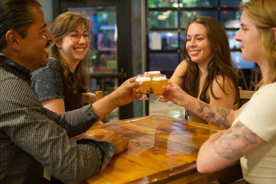 Asheville: Mobile Craft-Brauerei-Tour mit Verkostungen. Foto: GetYourGuide Asheville: Mobile Craft-Brauerei-Tour mit Verkostungen. Foto: GetYourGuide