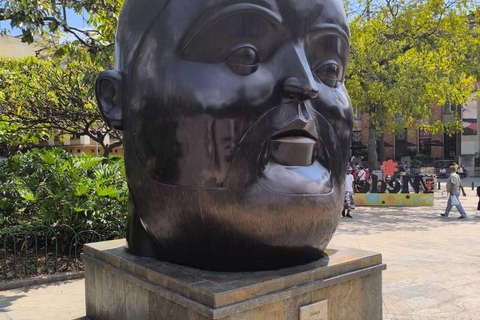 Medellín Through Time – City Sightseeing Tour | Subway, Metrocable, and Historic Center