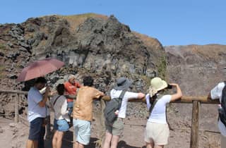 Ab Neapel: Tour nach Pompeji und zum Vesuv mit Mittagessen inklusive