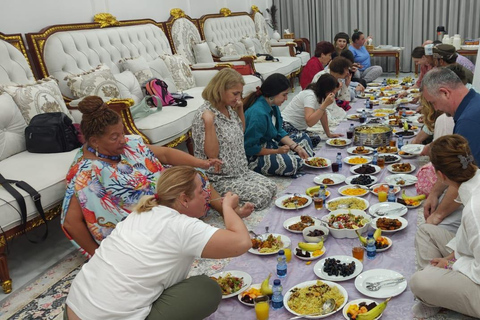 From Muscat: Authentic Omani Dinner with a Local Family