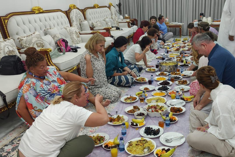 From Muscat: Authentic Omani Dinner with a Local Family