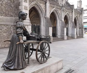 Dublín: Visita nocturna a pie con café irlandés gratis