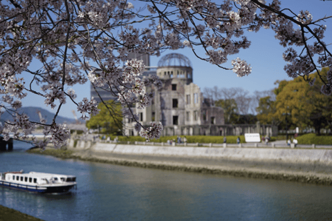 Hiroshima/Miyajima Privat anpassad tur med lokal guide