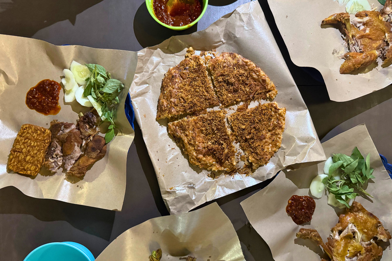 Jakarta Nights Food Tour with 15+ Tastings