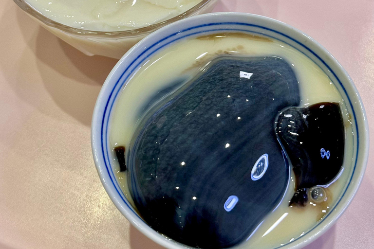 Guangzhou Street Bites: Tangshui, Dim Sum, and Desserts