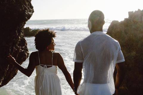 Coolangatta: Beach Photoshoot with Edited Photos Coolangatta: Beach Photoshoot with Edited Photos 30 min