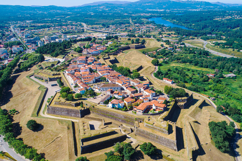 Porto: Santiago de Compostela Tour & Exclusive E-Book