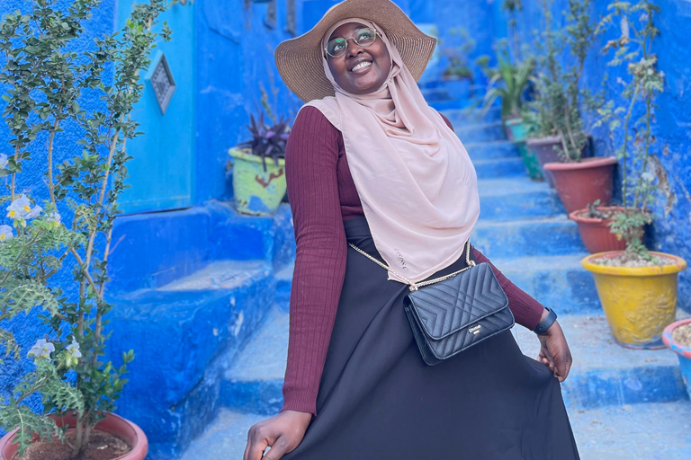 Chefchaouen: Hidden Gems Guided Tour with Mint Tea Private walking tour