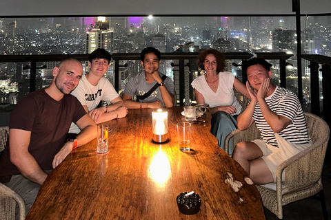 Jakarta: avondwandeltour met snacks en dinerJakarta: nachtelijke wandeltour met snacks en diner