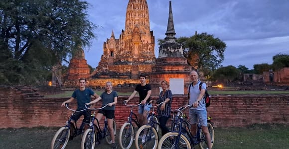 Ayutthaya: 3-stündige Fahrradtour bei Sonnenuntergang