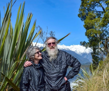 Franz Josef Glacier: 2.5-Hour Lake Mapourika Cruise and Walk