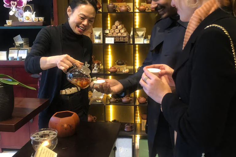 Vancouver Chinatown Heritage Tour with Expert Historian