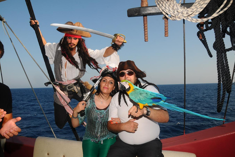 Side: Dolphin Island Boat Tour with Kids Animation