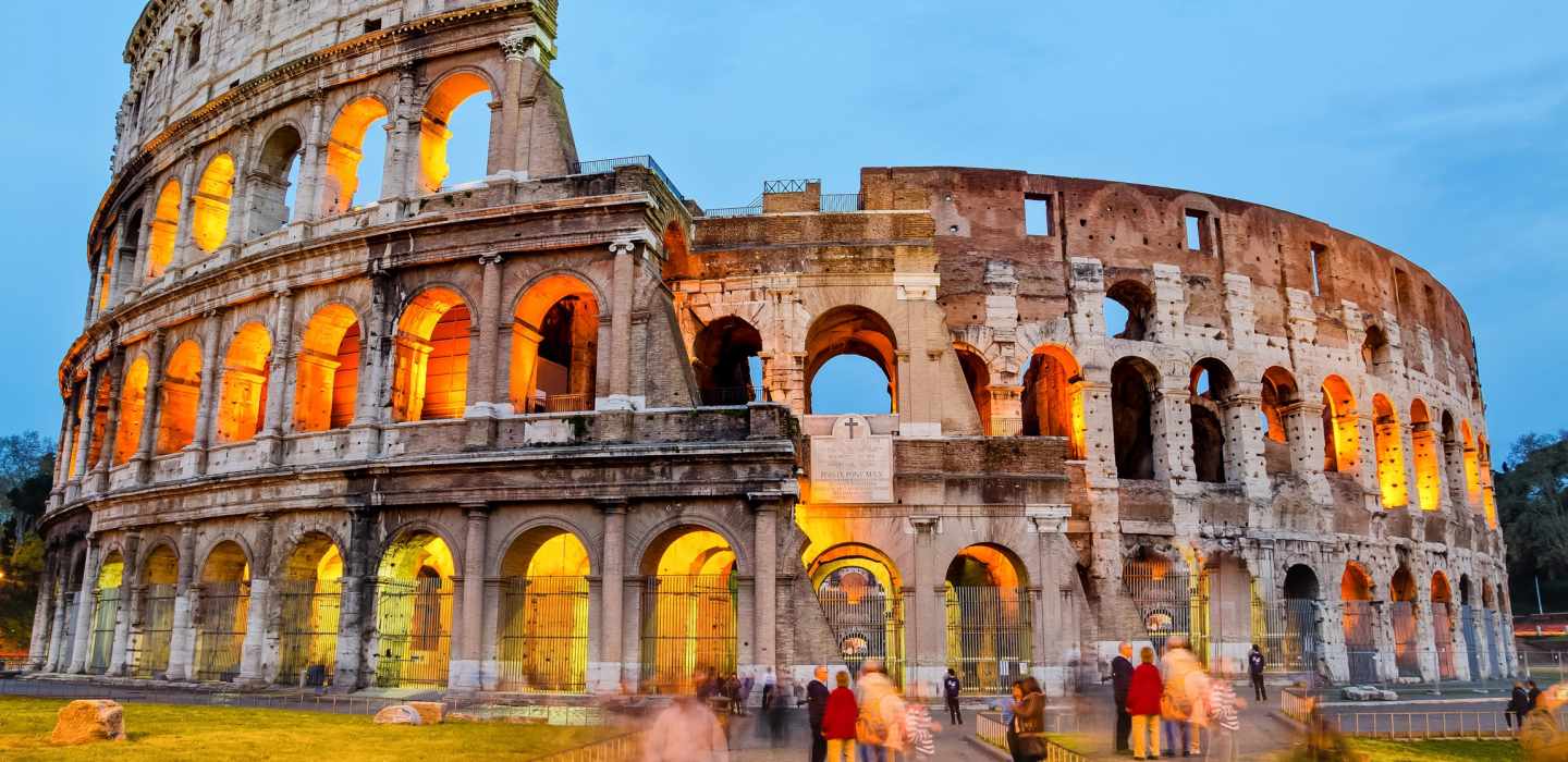 Rom: Kolosseum-Tour am Abend mit Arenaboden