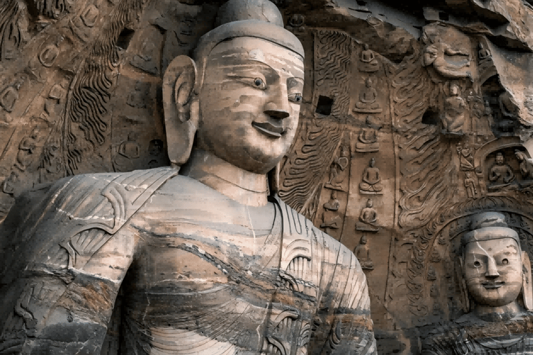 Datong: Yungang Grottoes and Jinhua Palace 2-Day TourDatong: groty Yungang i pałac Jinhua – wycieczka 2-dniowa