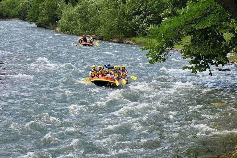 2 Days in Georgia: Retro Tbilisi & Kazbegi & Gudauri