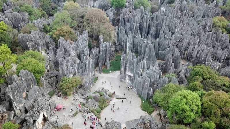Kunming: Private Half Day Tour of Stone Forest Park w/Option