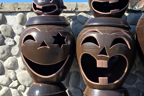 Ulsan: Bangudae Petroglyphs, Onggi Village & Park Tour