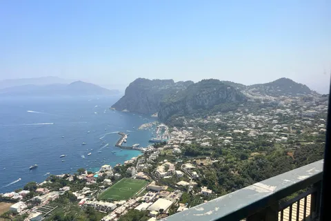Marina Grande: Tour en autobús turístico Hop-On Hop-Off de la isla de Capri con guía