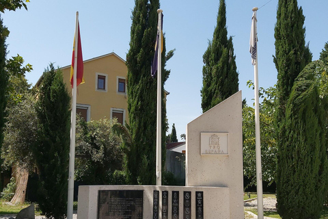 Spanish square to Old Bridge - Mostar Uncovered Tour
