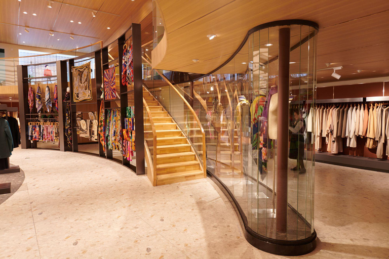 Ulaanbaatar: Gobi Cashmere Flagship Store Shopping Tour