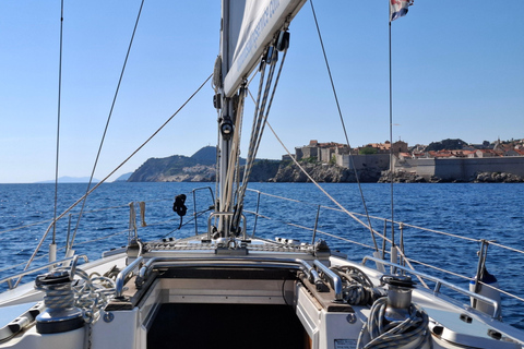 دوبروفنيك - جولة خاصة لمدة نصف يوم بالقارب الشراعي إلى جزر إلافيتي