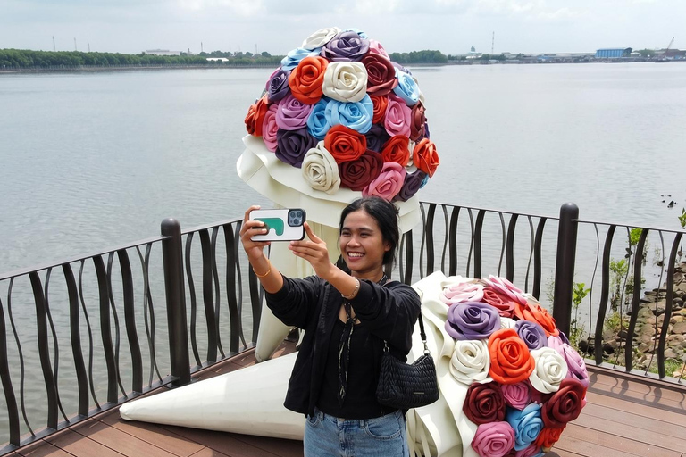 Jakarta Sunset, Chinatown & Night Food Walk Jakarta: Chinatown and Kota Tua Evening Walking Tour