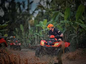 Ubud: quad Gorilla Face, huśtawka w dżungli, wodospad i posiłek