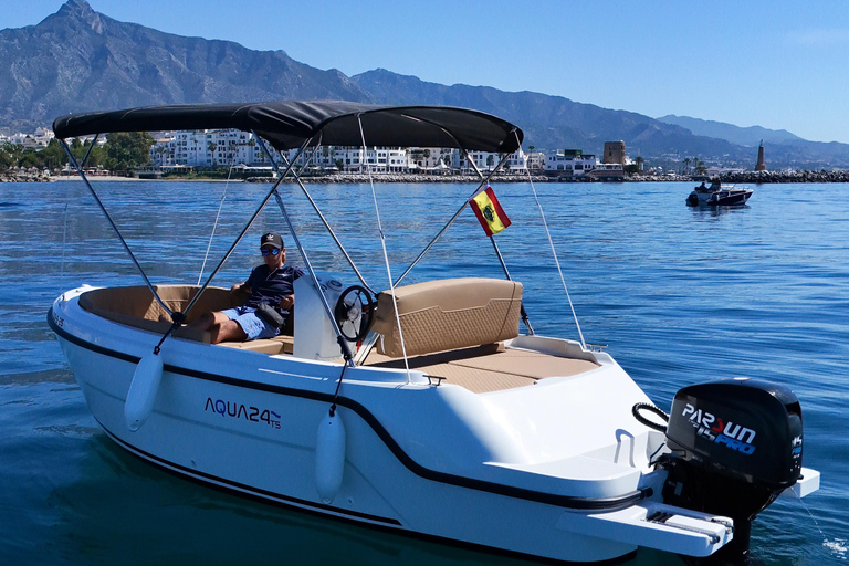 ماربيا: تأجير قوارب بدون ترخيص لمشاهدة الدلافينإيجار لمدة 30 دقيقة