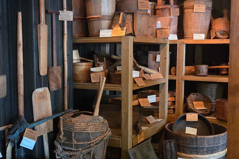 Osaka : visite privée d'une brasserie de saké avec dégustations