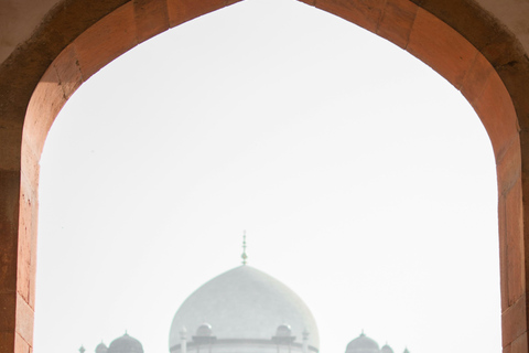 From Delhi: Delhi-Agra-Jaipur Tour for Solo Female Traveler