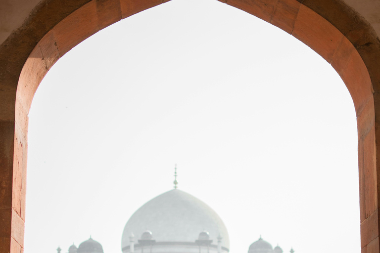 From Delhi: Delhi-Agra-Jaipur Tour for Solo Female Traveler