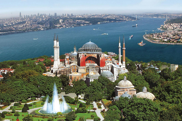 Istanbul: Old City Highlights Walking Tour with Local Guide Blue Mosque, Hagia Sophia and Hipodrom Tour with Pick Up