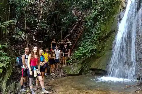 Nong Khiaw: descubre la aldea Hmong y Muangnoi