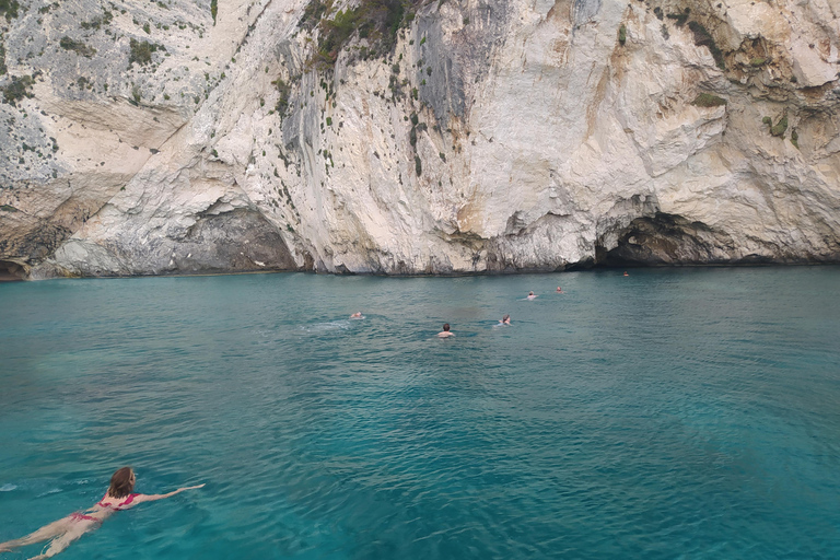 Zakynthos Kreuzfahrt bei Sonnenuntergang nach Myzithres mit Wein