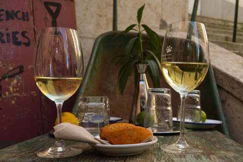Lisbon: Graça Food & Wine Tour in Traditional Taverns Food & Wine Walking Tour