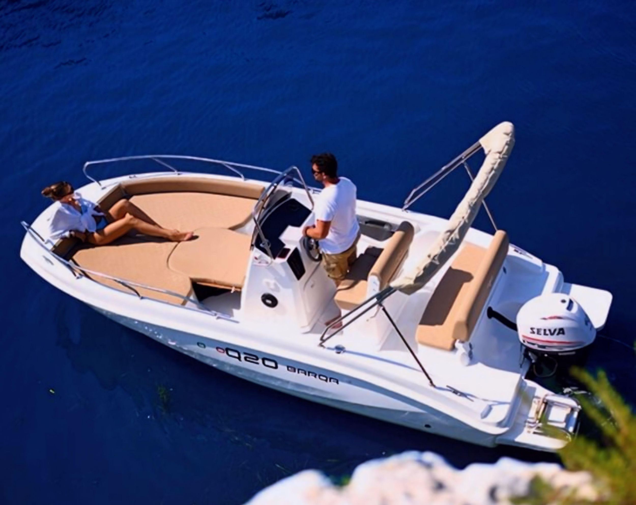 Private Bootstour von Capri nach Sorrent oder Positano oder Capri oder Neapel
