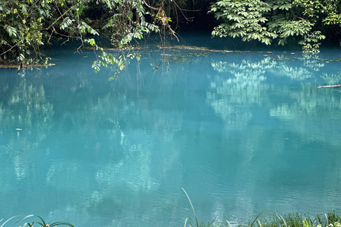 From San José: 3-Day Costa Rica Volcanoes & Waterfalls Tour