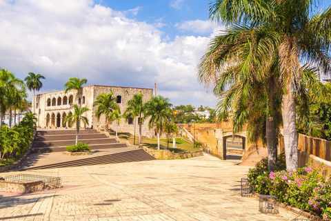 Punta Cana: Santo Domingo Day Trip with Tickets and Lunch