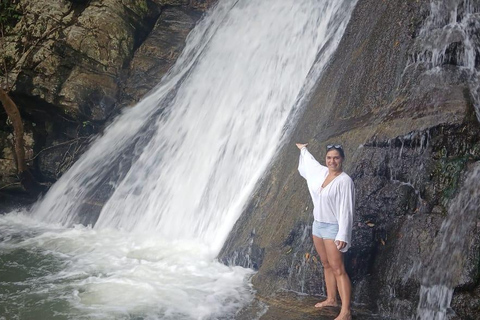 ELLA Lipton Seat Tea Test & Pluck 9Arch, Waterfalls, & Food Lipton's Seat, Little Adam Peak, 9 Arch, Ravana Waterfalls